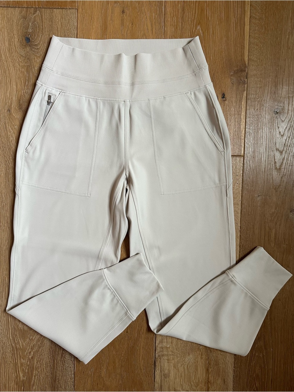 NWOT Athleta Brooklyn Jogger size small